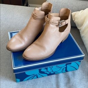 Seychelles Tourmaline low heel booties